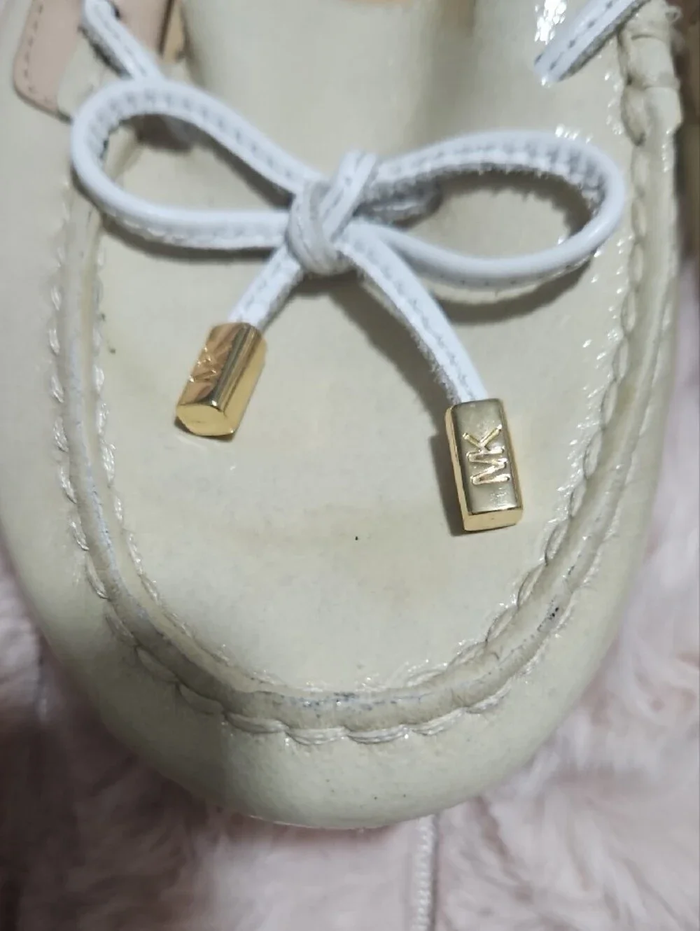 MICHAEL Michael Kors Cream and Beige Bow Tie Moccasin Loafers